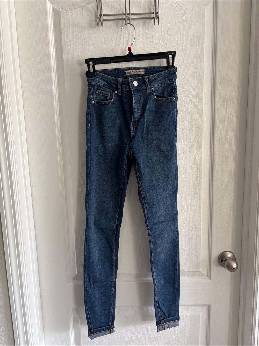 Classic Dark Blue Women’s Slim Jeans high wasted size 2